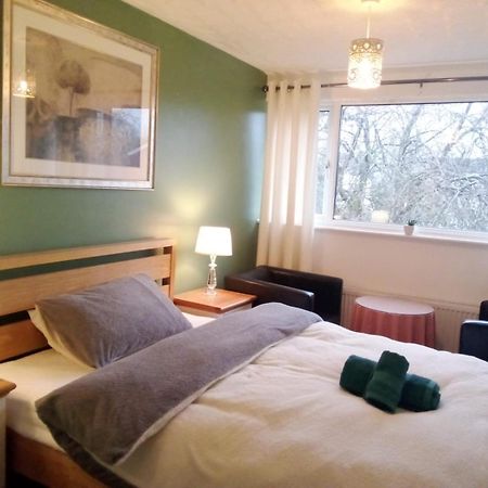 1 Luxurious Double Bedroom With Private Shower 독서 외부 사진